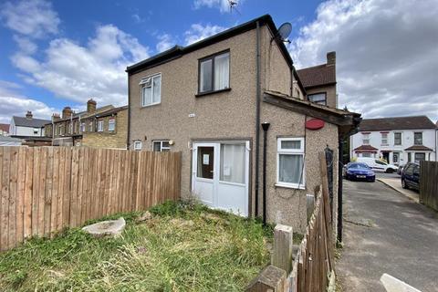 19a Cromwell Road, Hayes, UB3 2PP