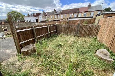 19a Cromwell Road, Hayes, UB3 2PP