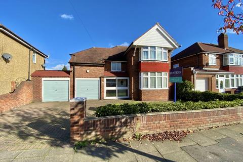 25 Stirling Road, Hayes, UB3 3AH