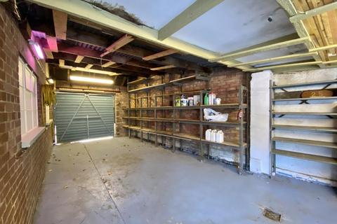 25 Stirling Road, Hayes, UB3 3AH