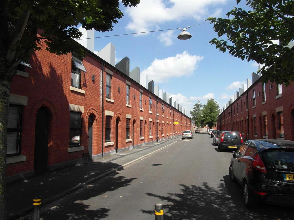 Reservoir Street, Chimney Pot Park 2 bed terraced house £1,100 pcm (£