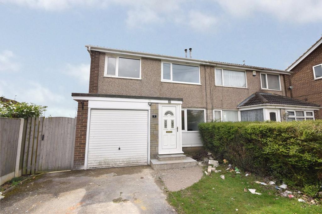 Kenworthy Garth, Holt Park, Leeds 3 bed semidetached house £995 pcm