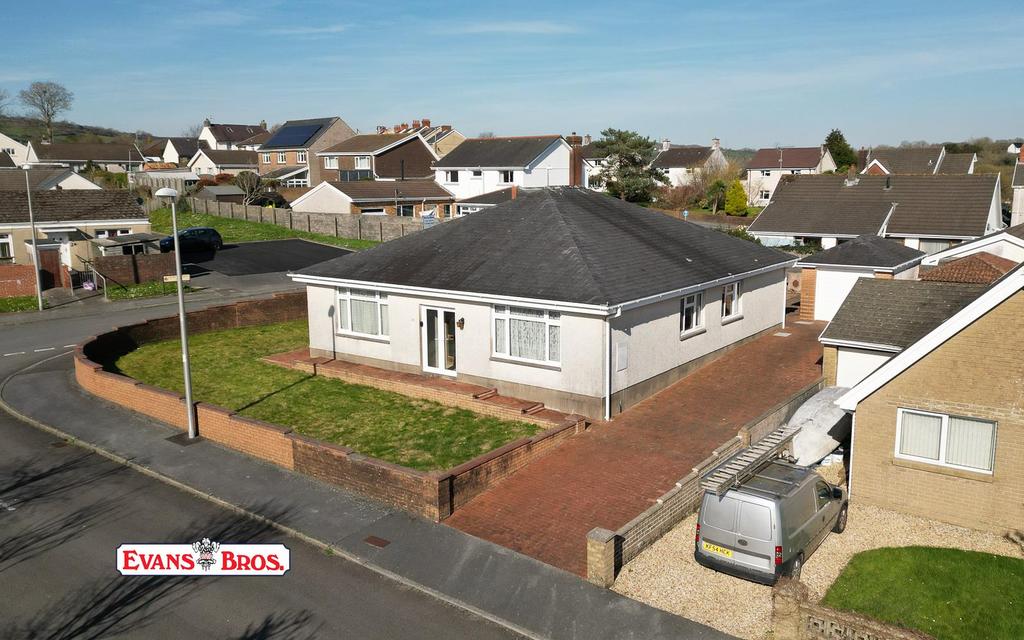 Morfa Maen, Kidwelly, Nr Llanelli 3 bed bungalow for sale £249,995
