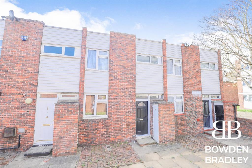 Inglewood Close, Hainault 3 bed terraced house for sale £350,000