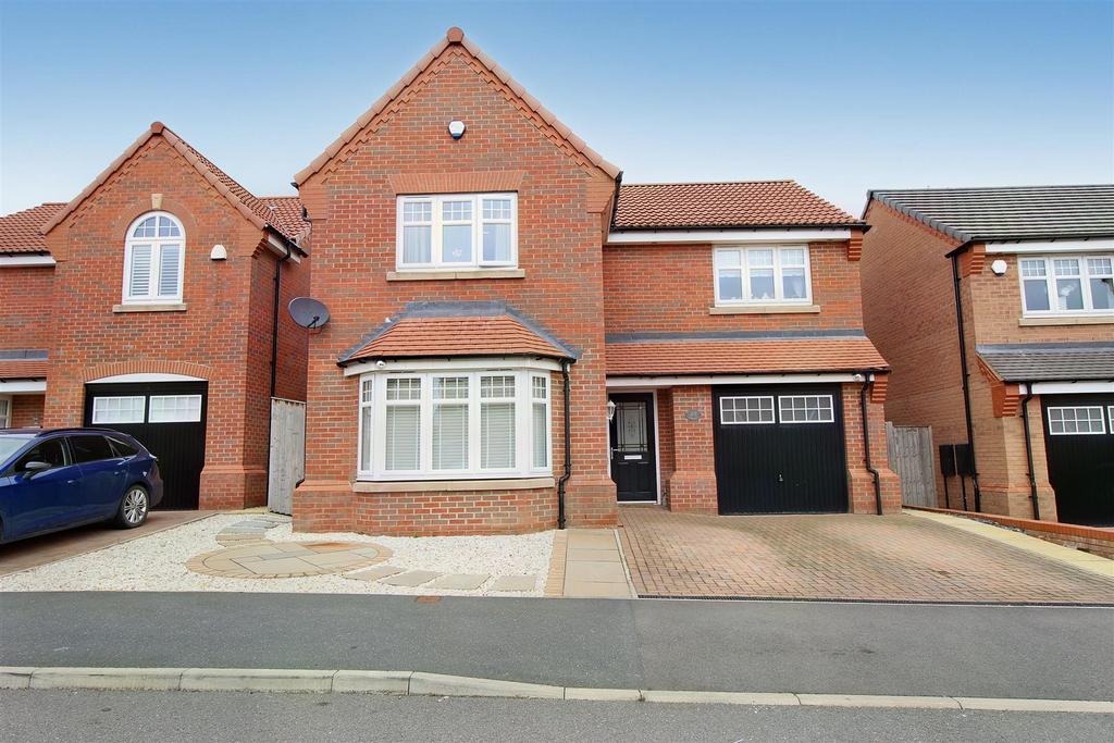 Lidgett Road, Mapplewell, Barnsley S75 6GZ 4 bed detached house for