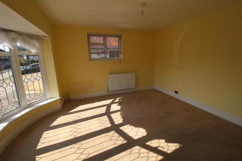 9 West Gardens, Epsom, KT17 1NQ