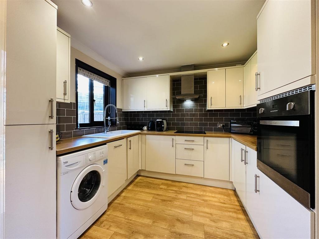 Bainbridge Drive, Selby 3 bed semidetached house £180,000