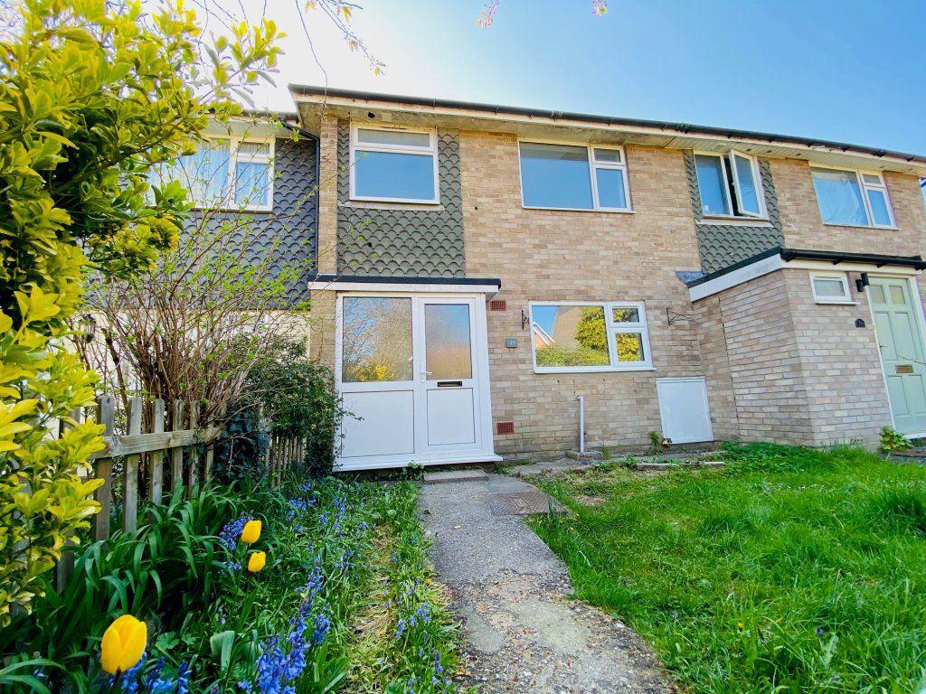 Lime Close, Chichester 3 bed house £1,400 pcm (£323 pw)