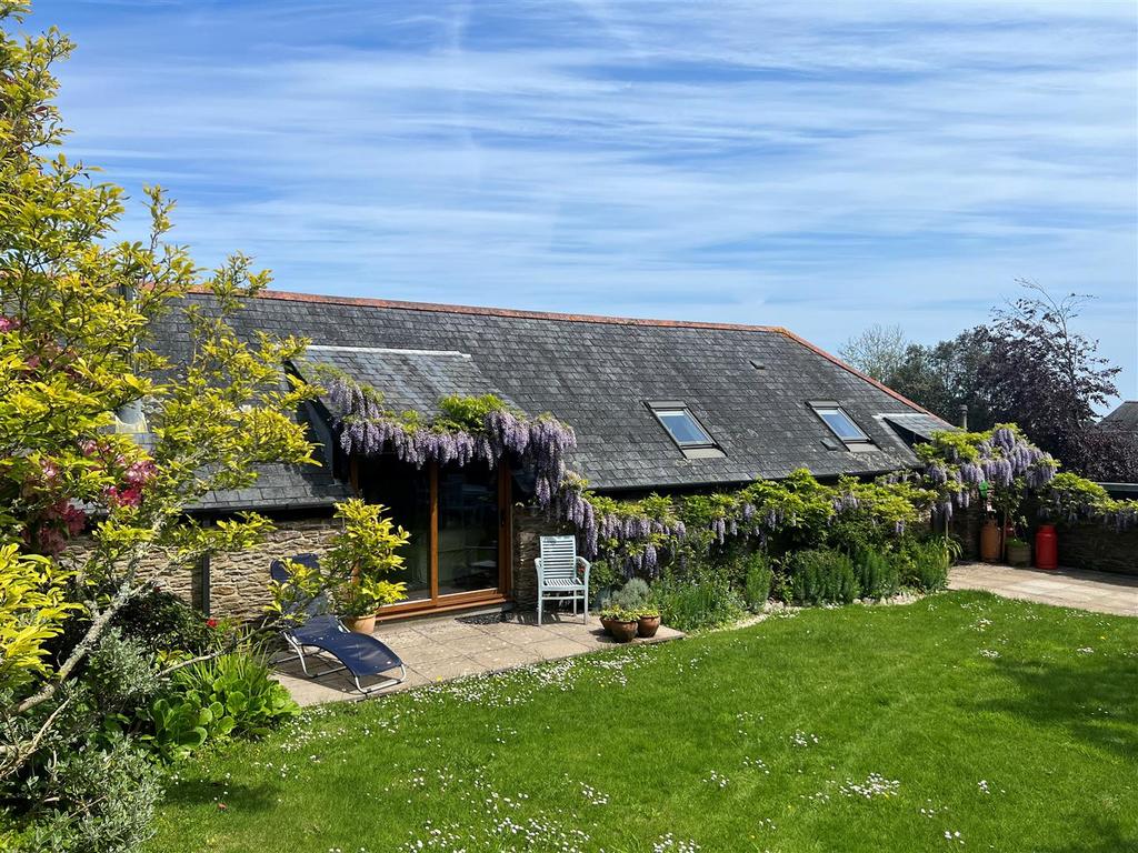 Manor Court, Stoke Fleming 4 bed detached house for sale £799,995