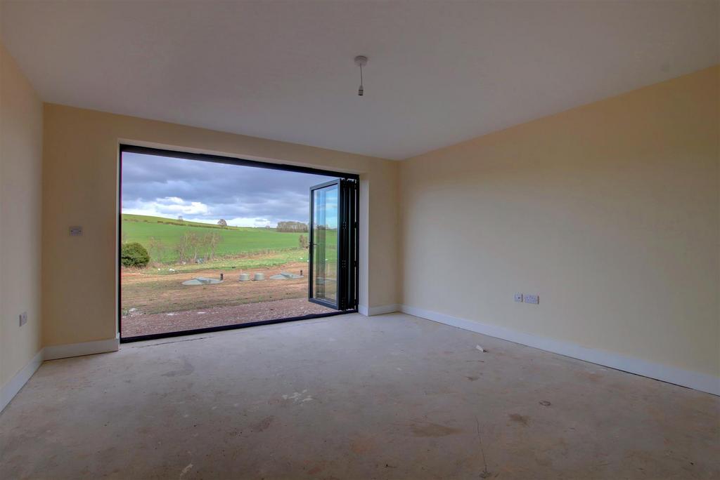 2 Ackleton Meadows, Stableford, Bridgnorth 3 bed terraced house £375,000