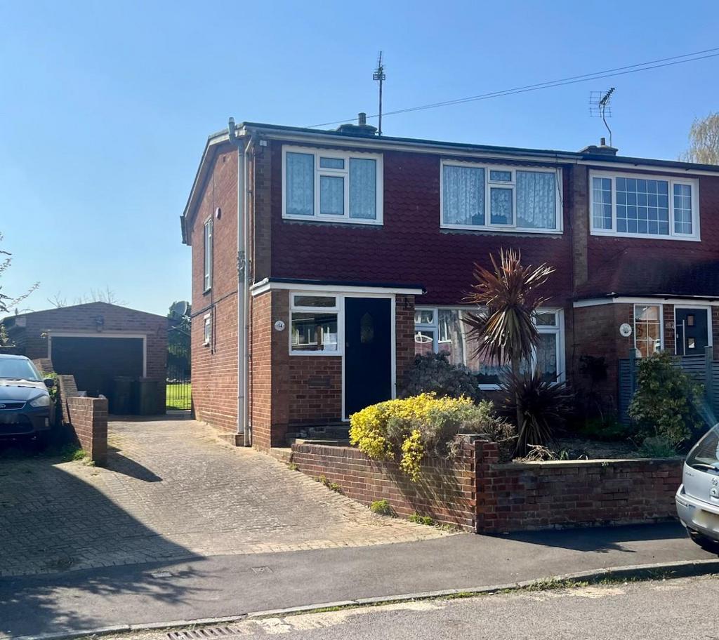 Rylands Road, Kennington, Ashford TN24 3 bed semidetached house £325,000