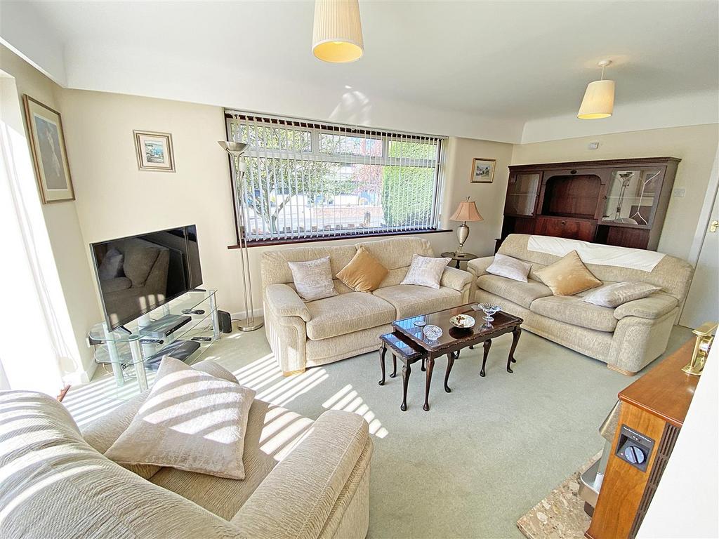 Granton Close, Formby, Liverpool 3 bed bungalow for sale £400,000