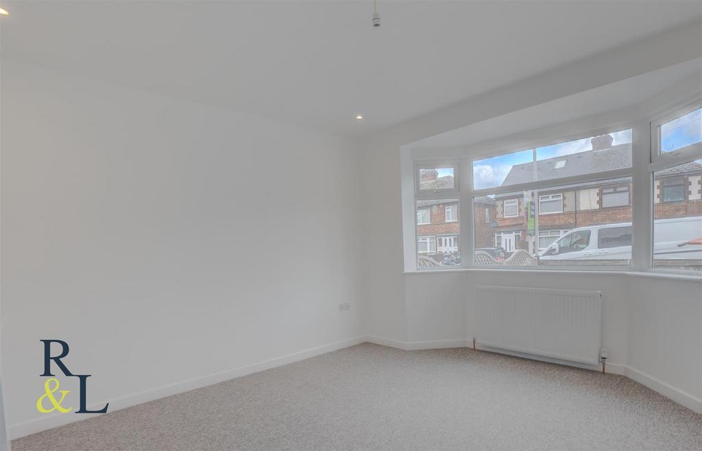 Eltham Road, West Bridgford, Nottingham 3 bed semidetached house £