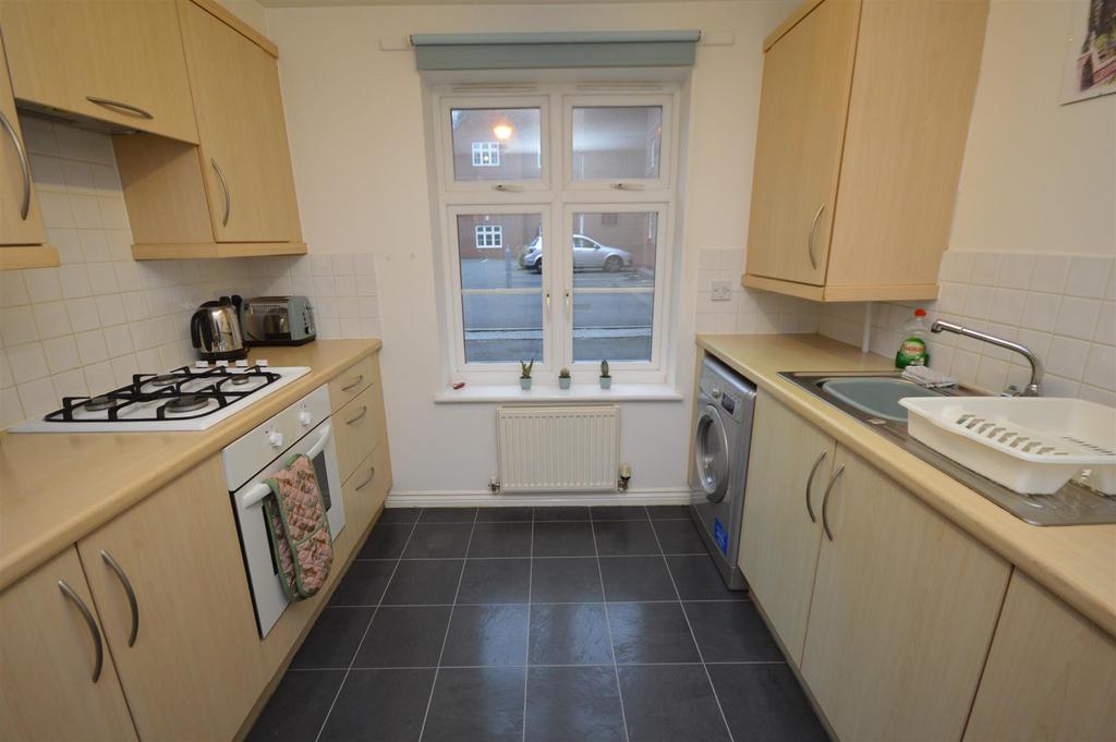 Wenlock Drive West Bridgford Nottingham 2 bed apartment £850 pcm (£