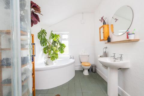 28 Battersea Road, Bristol, BS5 6AL