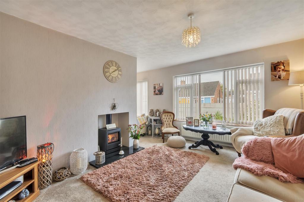 Greyfriars, Oswestry 2 bed detached bungalow £240,000