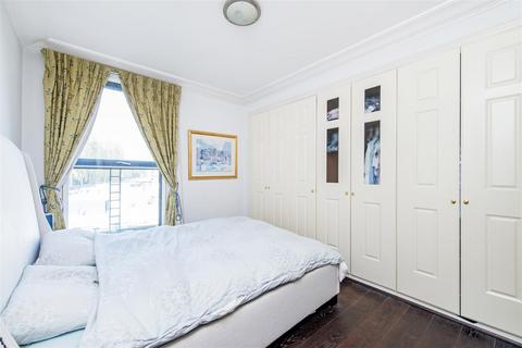 2 bedroom flat for sale, Chelsea Gate Apartments, 93 Ebury Bridge Road, Chelsea, London, SW1W