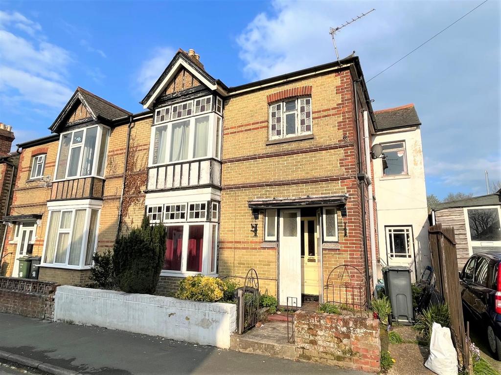 Mayfield Road, East Cowes 4 bed semidetached house for sale £349,950