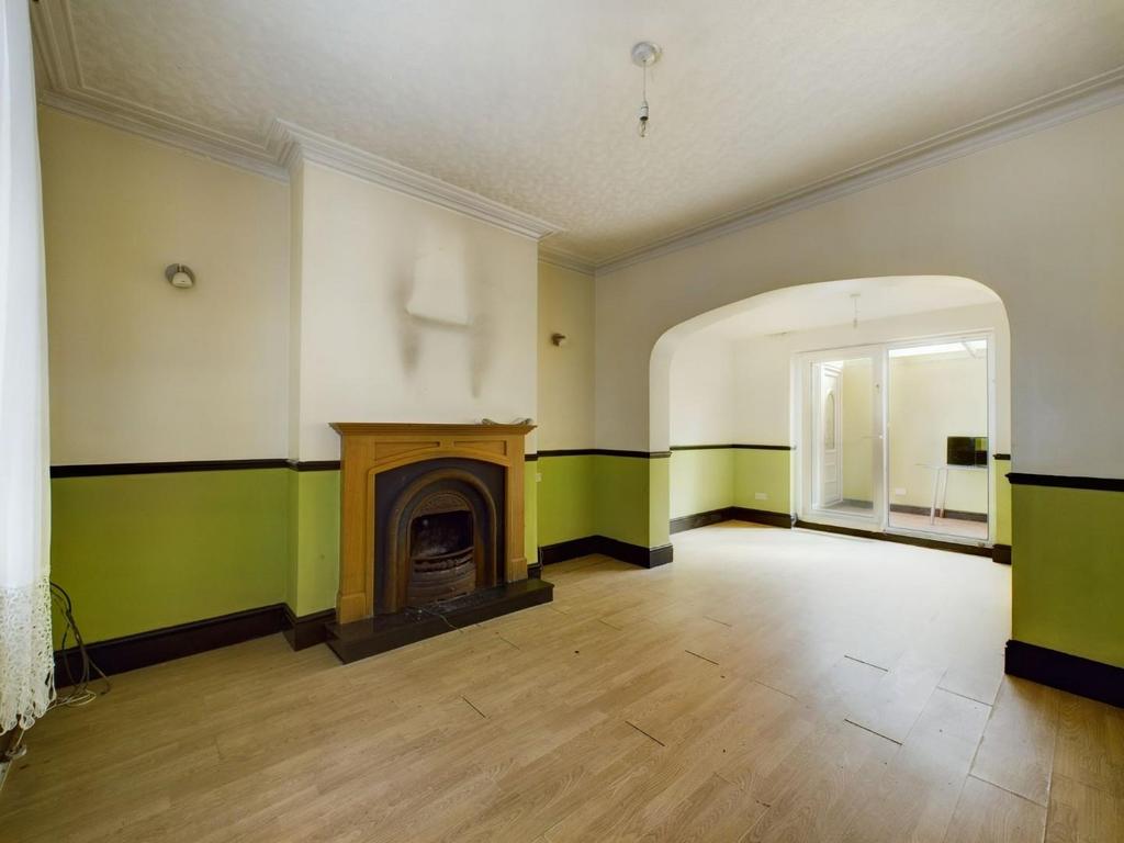 Granville Road, Filey, YO14 9AL 4 bed detached house for sale £175,000