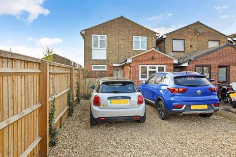6 Bisley Close, Bicester, OX26 4XF