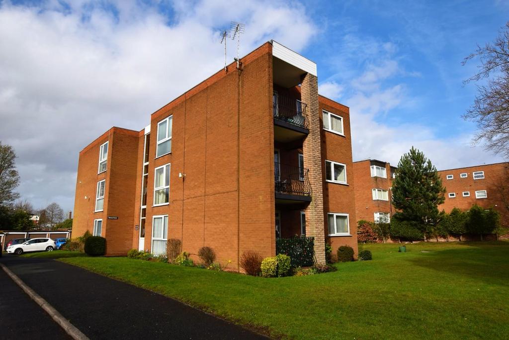 Station Road, Sutton Coldfield 2 bed flat for sale £220,000
