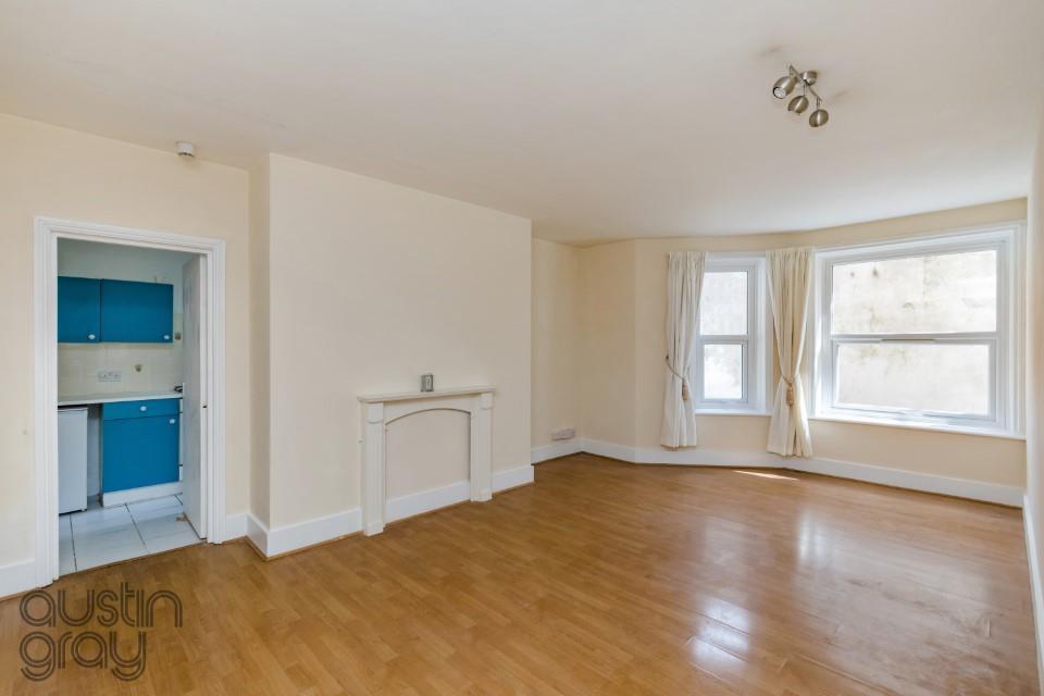 Lansdowne Road, 1, Mercia House, 2-8.JPG