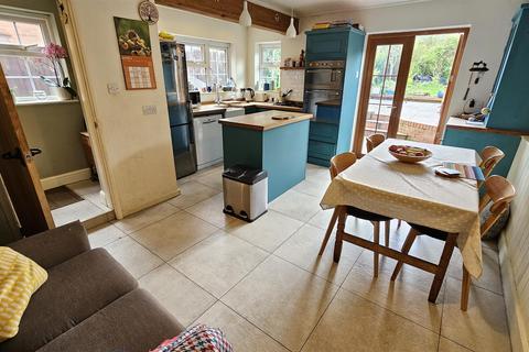 9 Ivy Row, Whatton, Nottingham, NG13 9EY