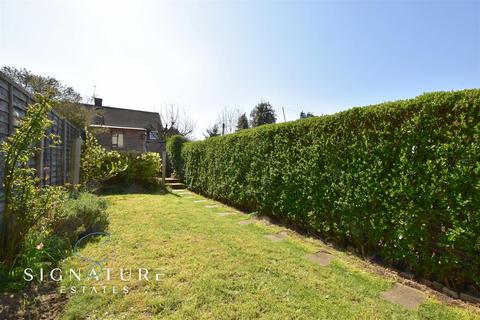 17 Seaton Road, London Colney, St Albans, AL2 1RL