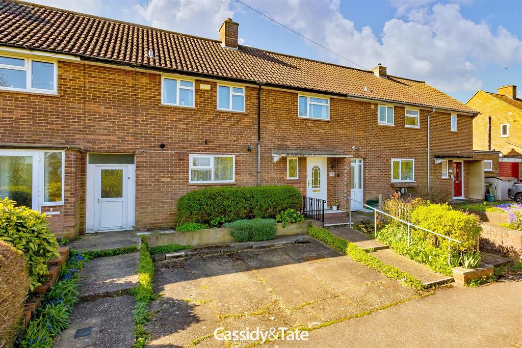 Caesars Road, Wheathampstead, St. Albans 3 bed terraced house £475,000
