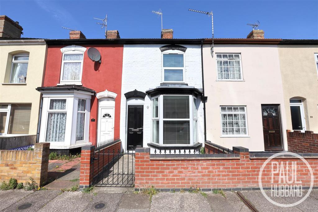 Lorne Park Road, Lowestoft, NR33 0RB 2 bed terraced house £700 pcm (£