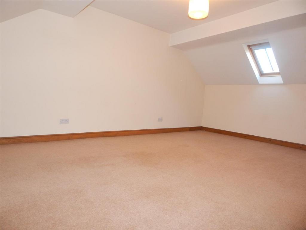 Top floor bedroom.JPG