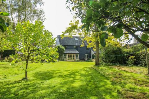 19 Barton Road, Comberton, Cambridge, CB23 7BP