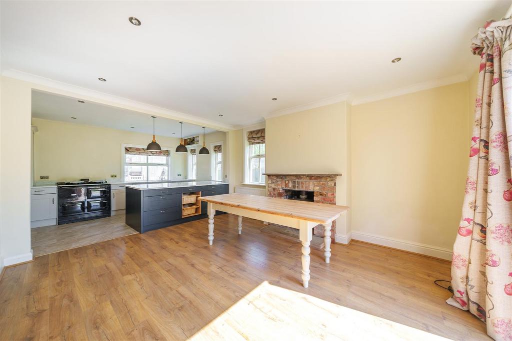 Kitchen/dining room