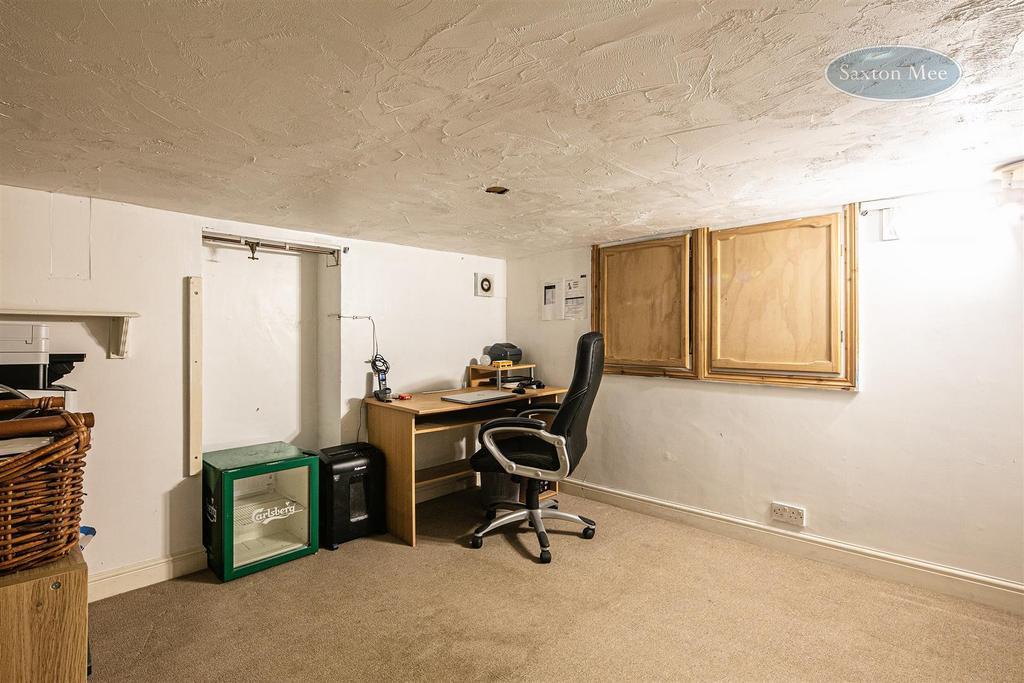 78 A5611 copy.jpg
