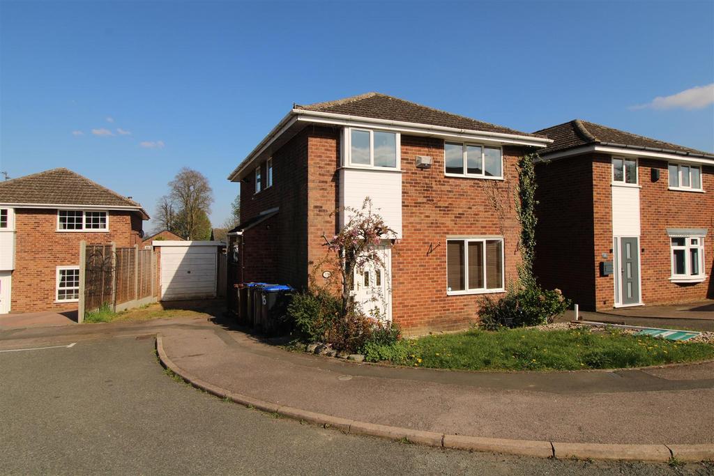 The Greys, Weedon, Northampton 4 bed house for sale £325,000