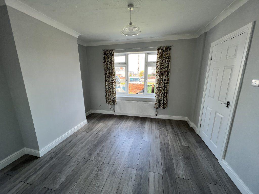 Fryston Road, Castleford, WF10 3 bed terraced house £750 pcm (£173 pw)