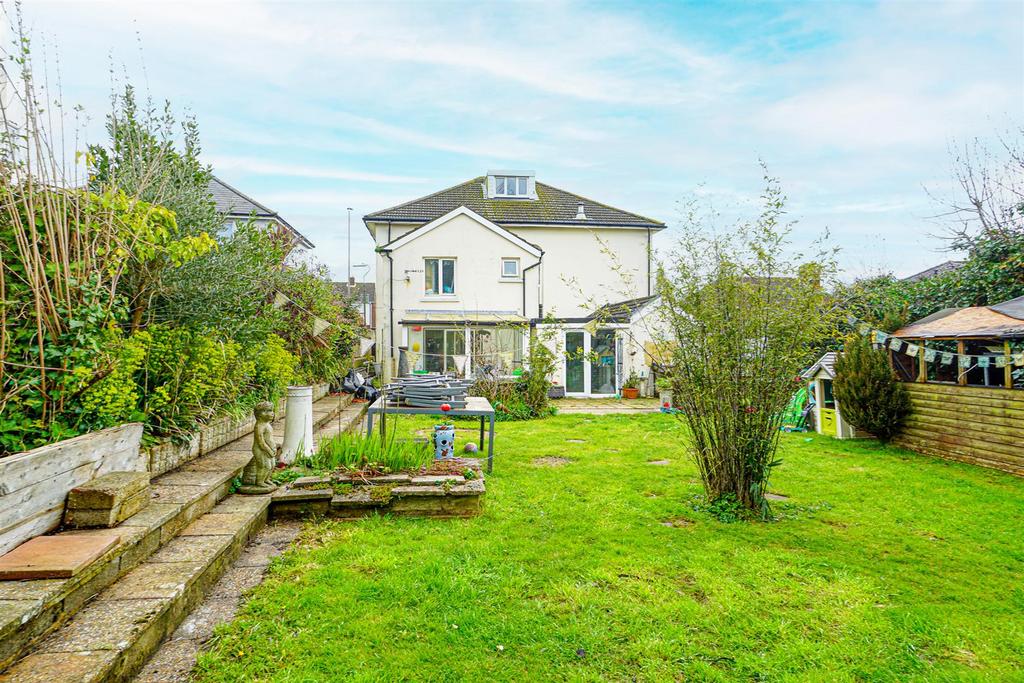 Battle Road, St. Leonardsonsea 4 bed detached house for sale £550,000