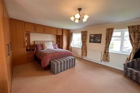 46 Cellarhead Road, Werrington, Stoke-on-trent, ST9 0HW