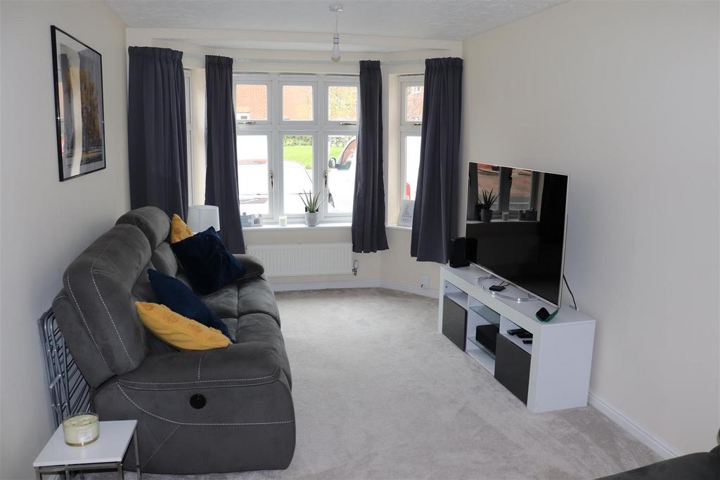 The Briars, Aldridge 2 bed apartment £165,000