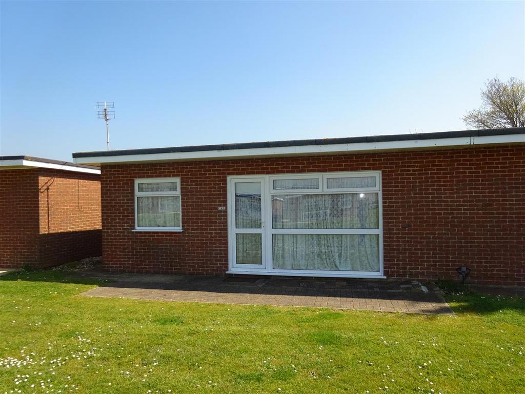 The Parade, Greatstone, New Romney 2 bed house for sale £36,500