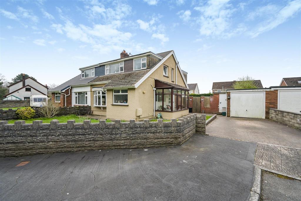 Maes Y Gwernen Close, Cwmrhydyceirw, Swansea 4 bed semidetached house