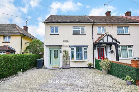 52 Ibbetson Path, Loughton, IG10 2AS