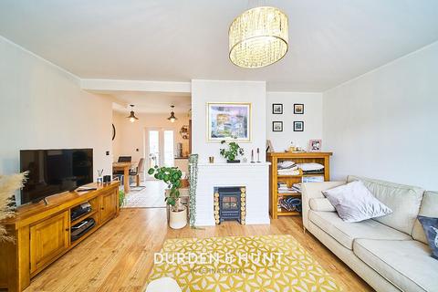 52 Ibbetson Path, Loughton, IG10 2AS