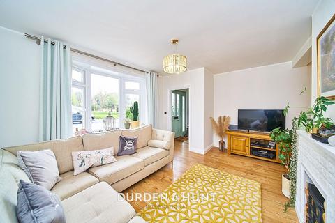 52 Ibbetson Path, Loughton, IG10 2AS
