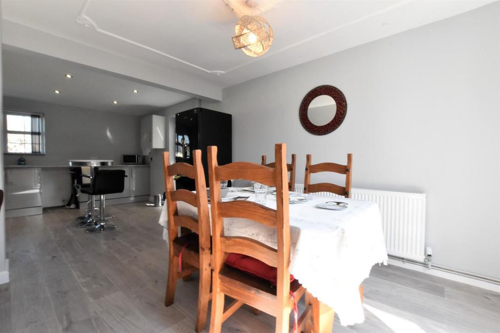 Kitchen / Diner