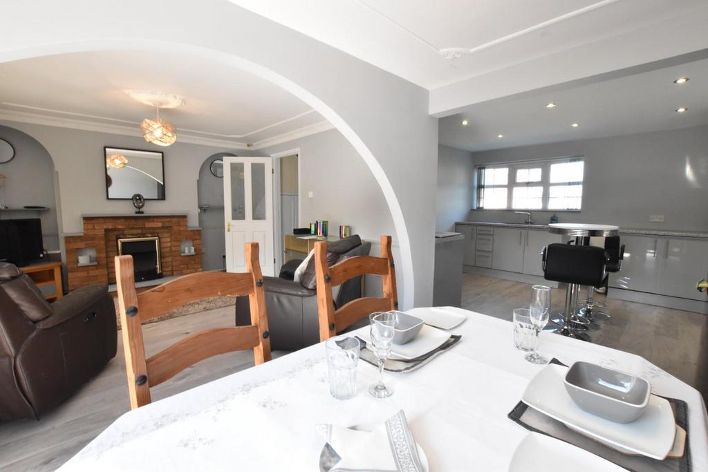 Kitchen / Diner