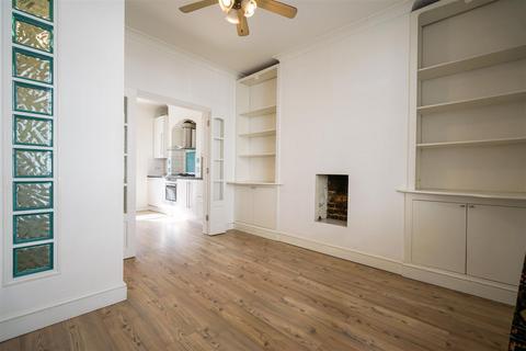 1 bedroom apartment to rent, Jamestown Road, Regents Park, NW1