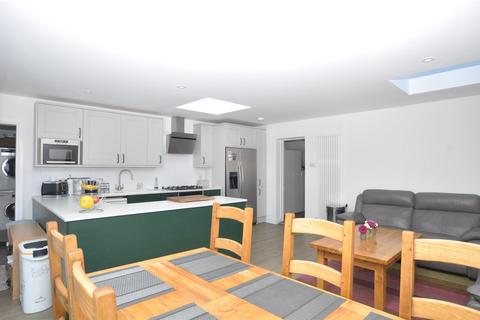 5 bedroom house for sale - Tristram Road, Hitchin