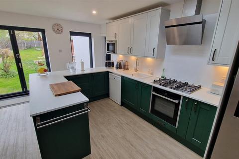 5 bedroom house for sale - Tristram Road, Hitchin