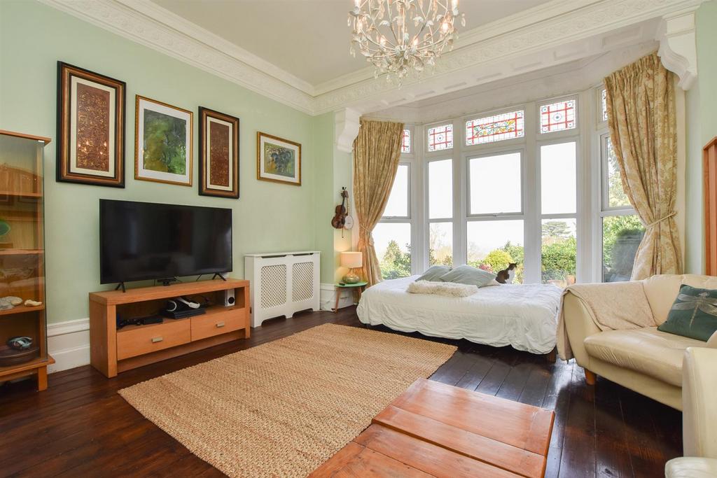 Chowns Hill, Hastings 1 bed flat £310,000